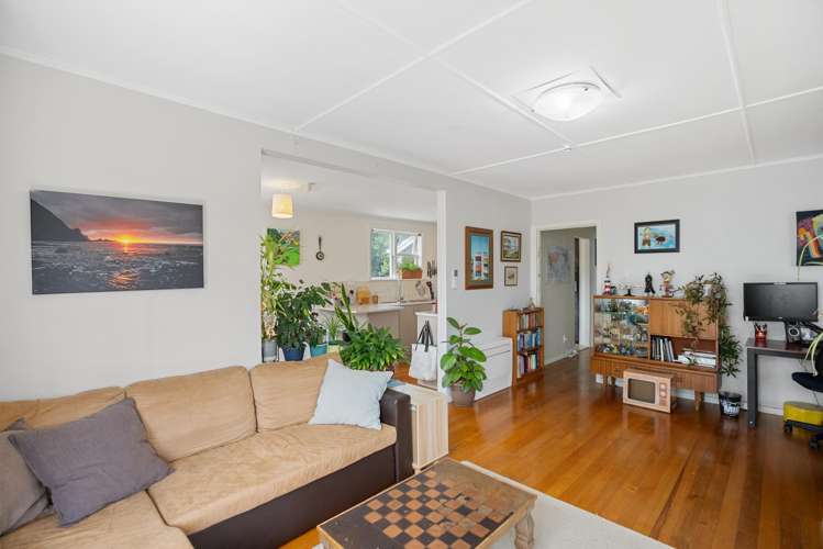 65 Te Pene Avenue Titahi Bay_3
