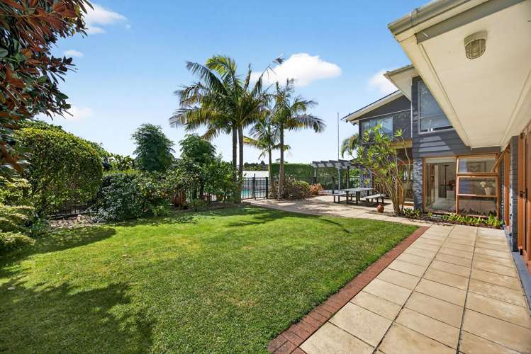 14 Davita Place Farm Cove_31