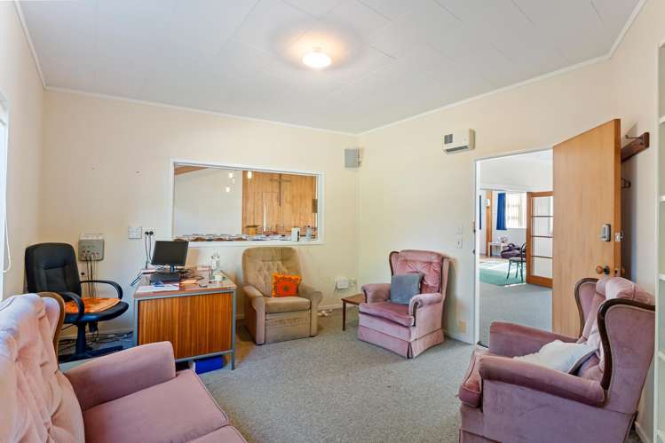 249 Mill Road Otaki_11
