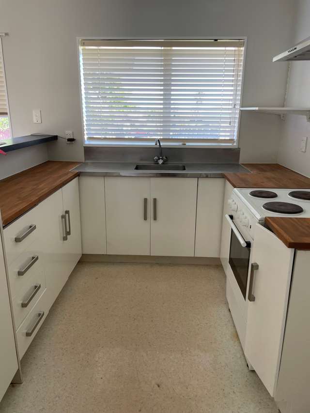 2/17 Wai-iti Place Clendon Park_4
