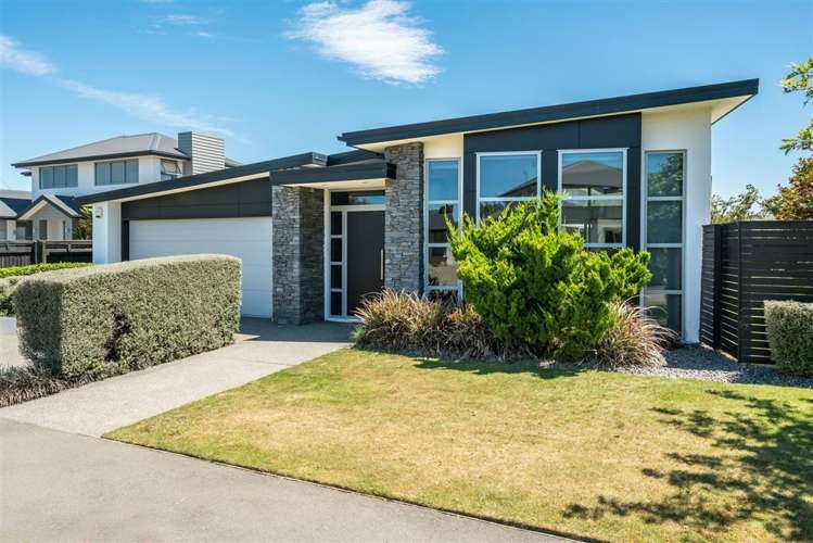 15 Brookwater Avenue Northwood_19