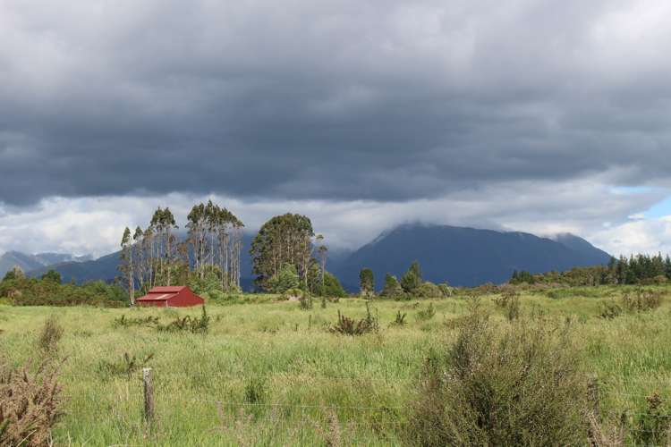 29 Greenstone Road Kumara_16