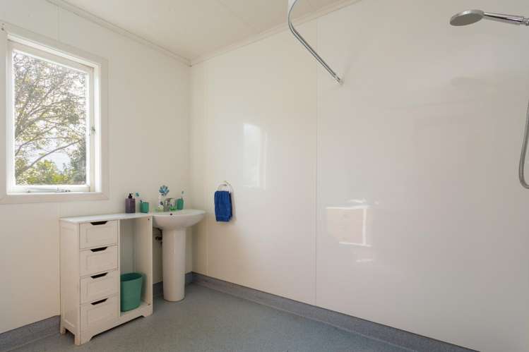 921 No 1 Road Springdale_14