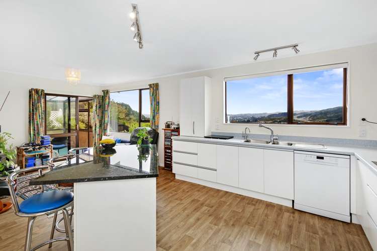 78 Victory Crescent Tawa_5