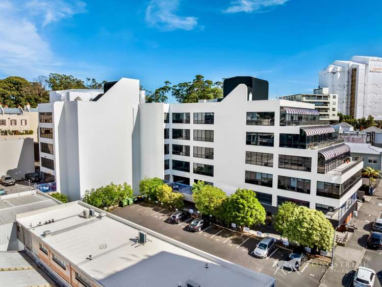 100 Carlton Gore Road Newmarket_0