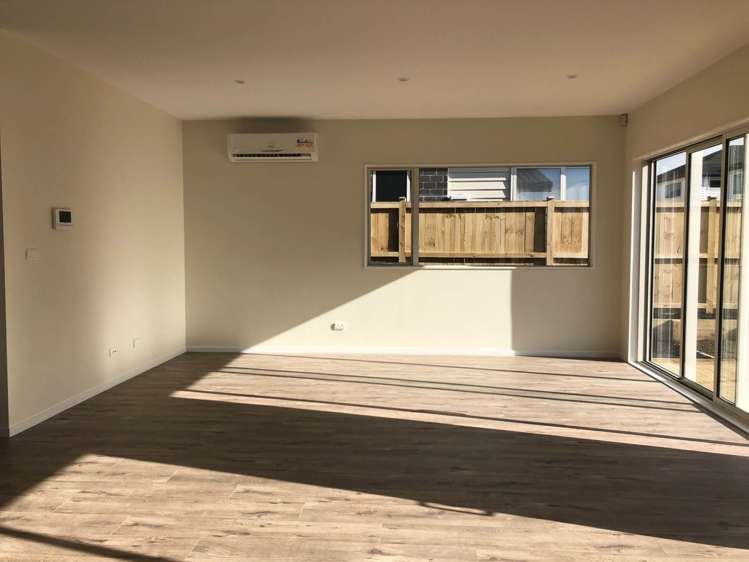 20 Eastfield Avenue Flat Bush_10