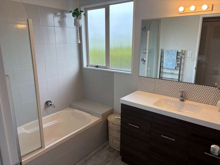 54 Blue Heron Rise Stanmore Bay_11