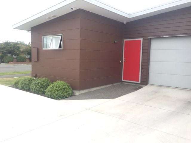 Warm, clean, spacious - this is your location.