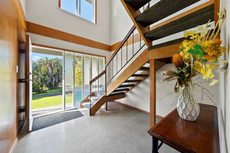 14 Tirimoana Road Te Atatu South_1