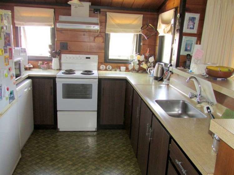 210 Reservoir Road Thames_6