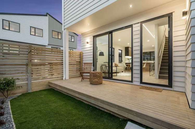 5/16 Binsted Road New Lynn_12