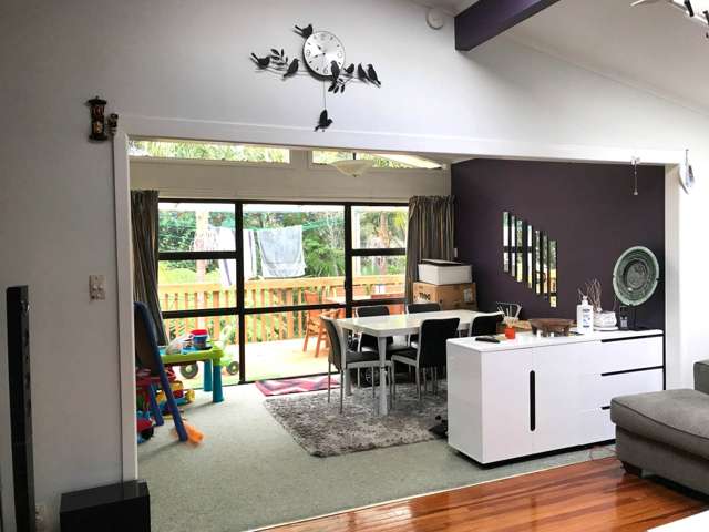 35 Rimutaka Place Titirangi_4