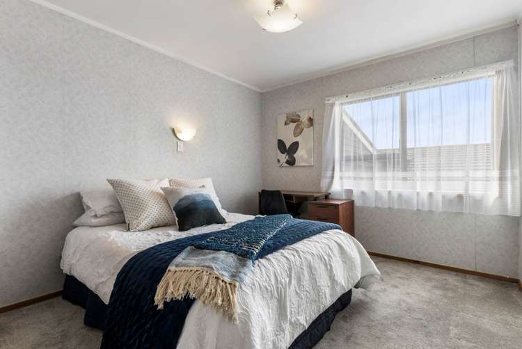 4200 Great North Road Glendene_14