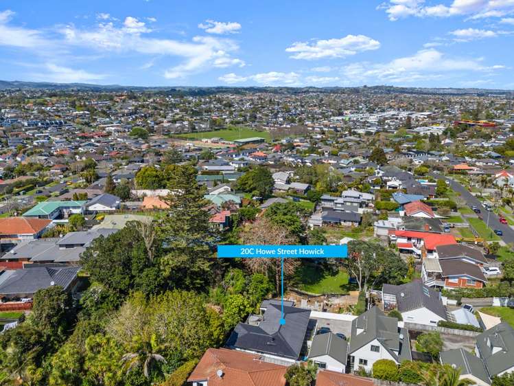 20c Howe Street Howick_35