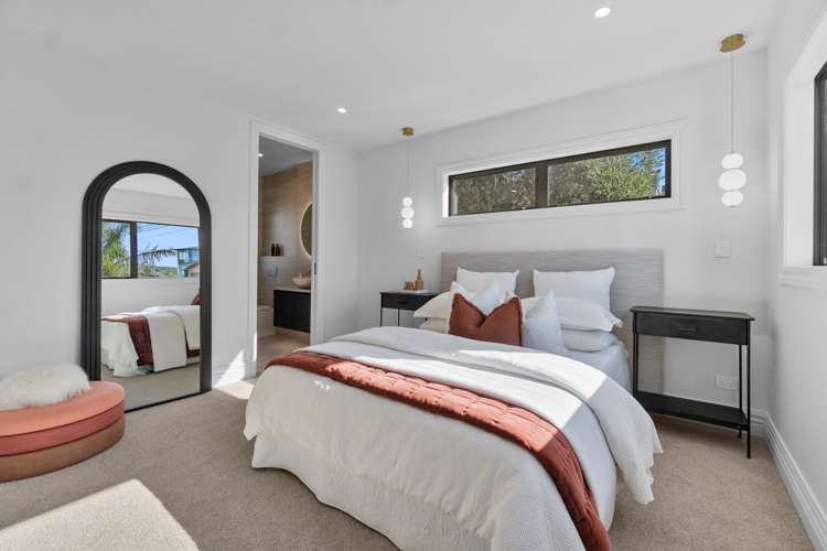 2/21 Eastcliffe Road Castor Bay_16
