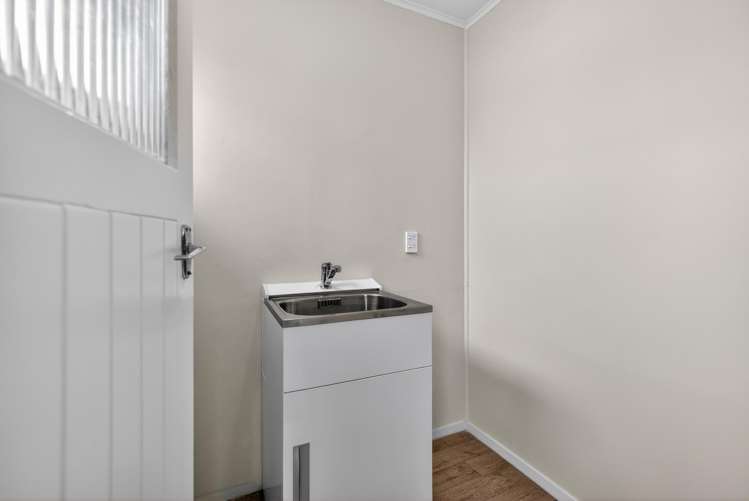 38 Norfolk Street Wainuiomata_12