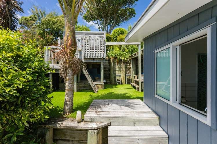 35 Pohutukawa Avenue Red Beach_3