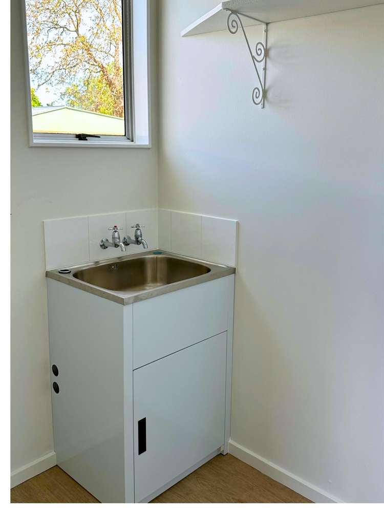 8a Weld Street Blenheim Central_9