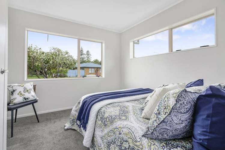 6 Barr Place Manurewa_13