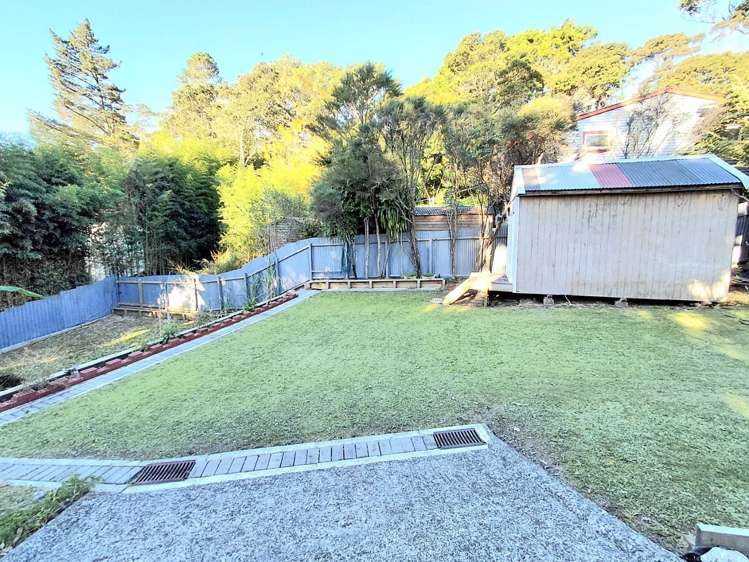 179 Glengarry Road Glen Eden_16