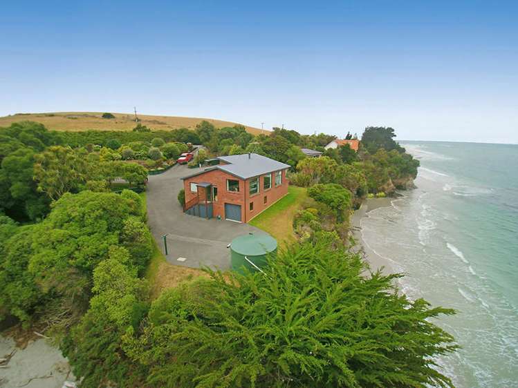 1359 Taieri Mouth Road Taieri Mouth_1