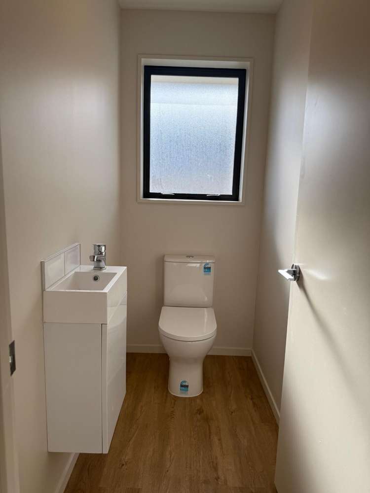 Lot 4/- Liz Cameron Lane Hokitika_7