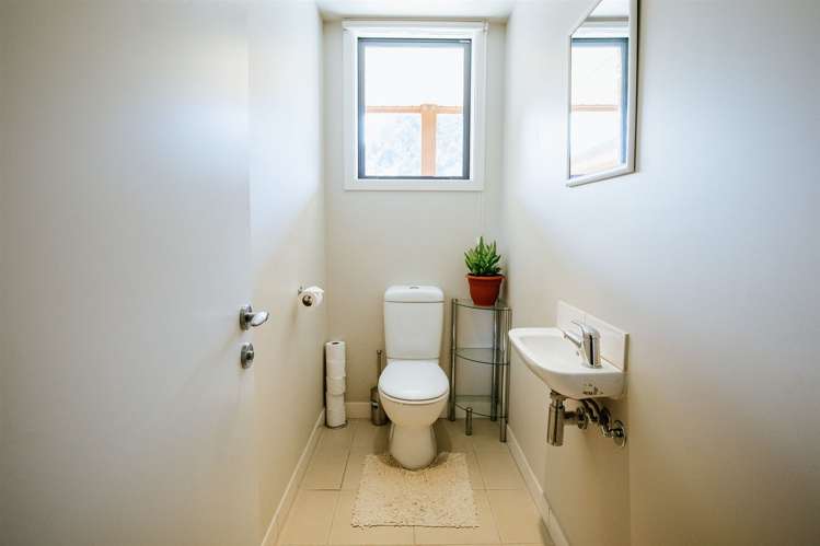 17 Balneaves Lane Albert Town_19