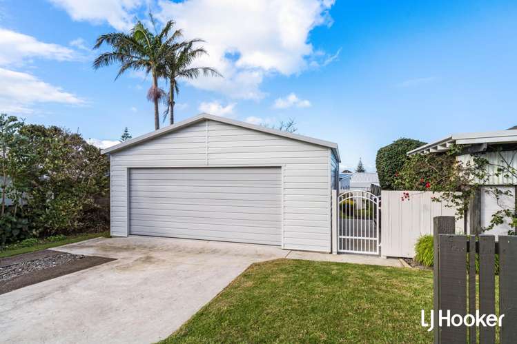 64 Beach Road Waihi Beach_23
