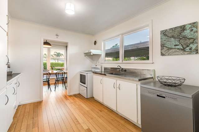 11 Kashmir Road Glen Eden_4