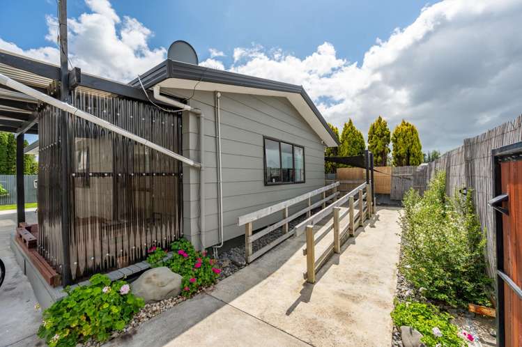 1035 Sussex Street Mayfair_1