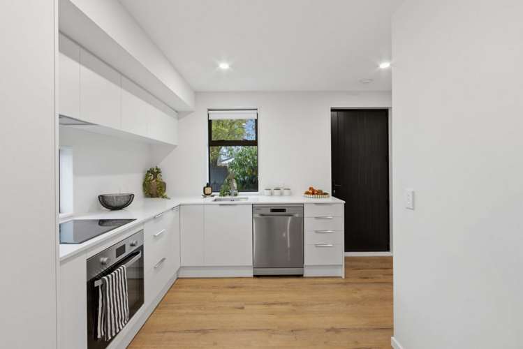 100A Rossall Street Merivale_12