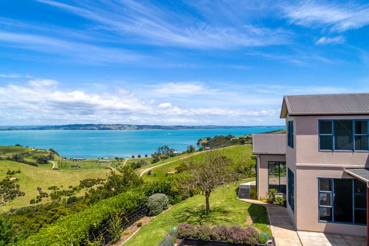 20 Waimangu Road Waiheke Island_2