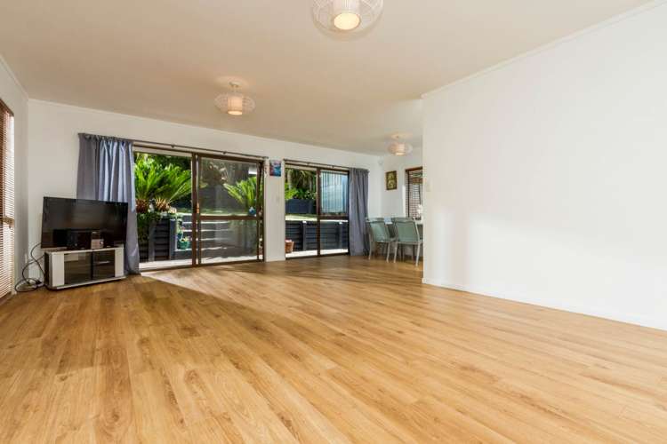 2/706 Beach Road Browns Bay_53