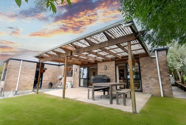 12 Skybird Place Glen Eden_1