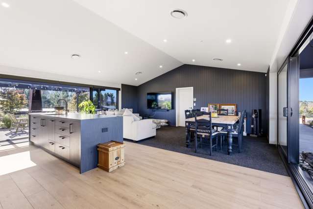 31 Otutira Drive Kinloch_4