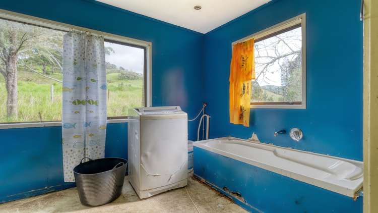 42 Aputerewa Road Peria_12