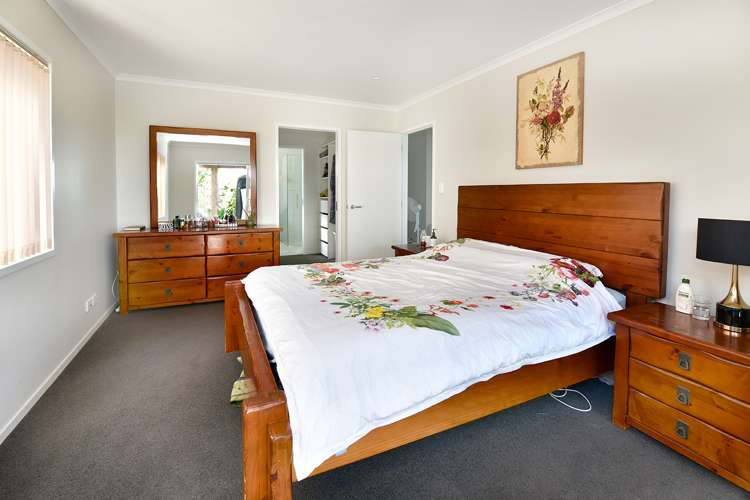 780 East Coast Road Oteha_17