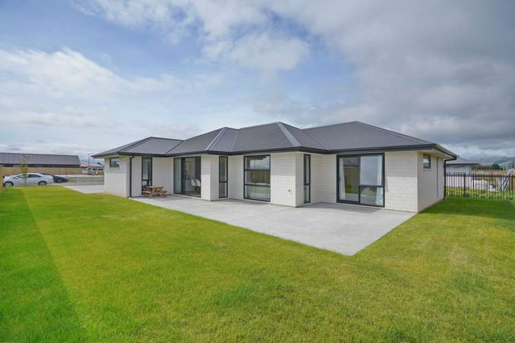 24 Florence Drive Lincoln_16