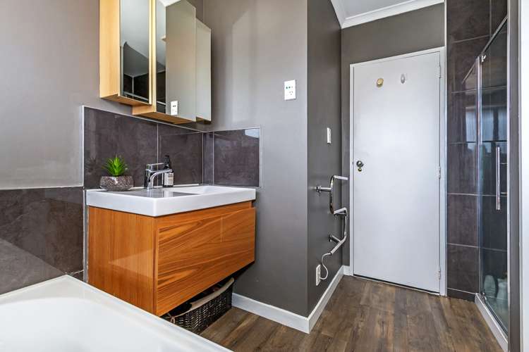 1 Bidwell Place Hillmorton_10