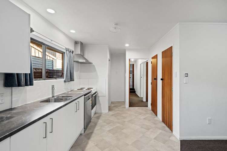 2/20 Roulston Street Pukekohe_1