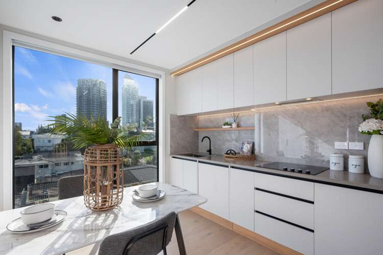 10/12 Burns Avenue Takapuna_9