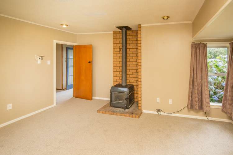 4 King Street Chertsey_7