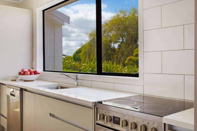 124 Archibald Road Kelston_9