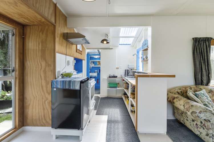 21 Beatty Parade Surfdale_11