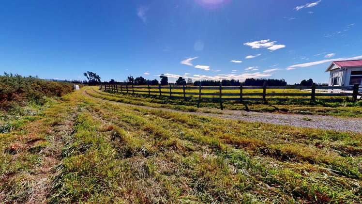 171 Wards Road Chertsey_23