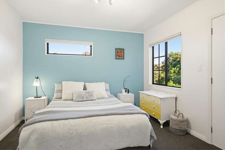 11 Ramphal Terrace Khandallah_28