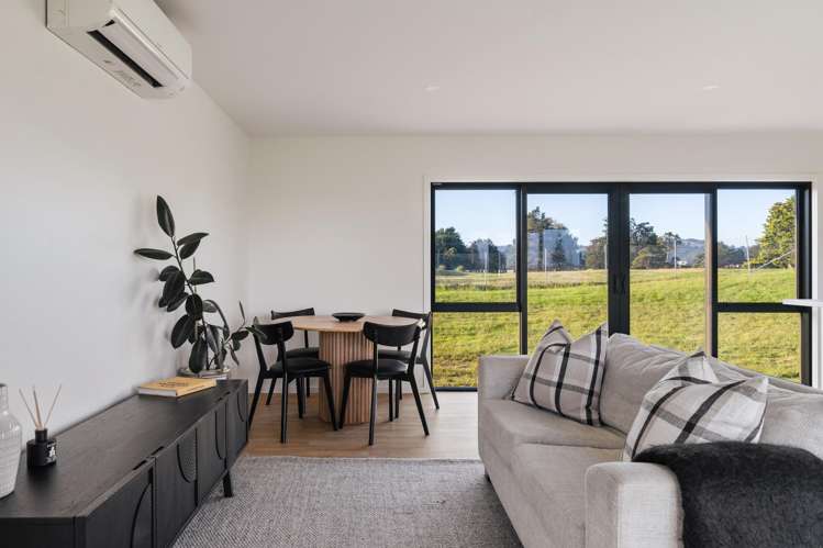 Lot #2/ECT/16 Commerce Place Awapuni_9