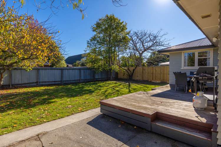14 Gill Crescent Redwoodtown_12