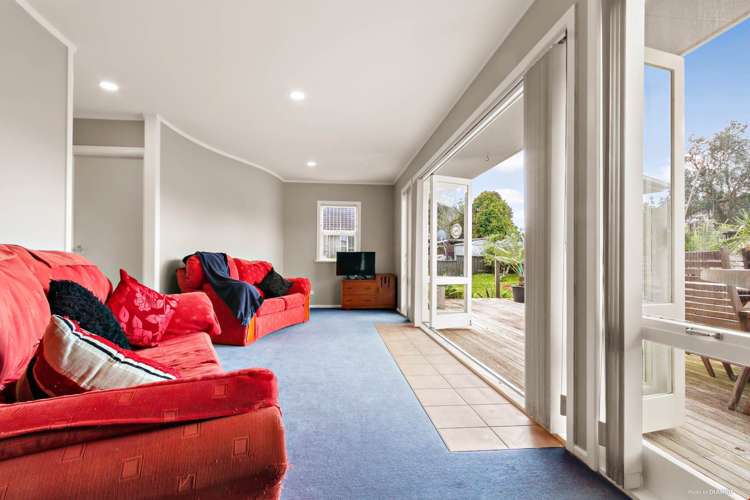 1 Edgerton Road Te Atatu Peninsula_14