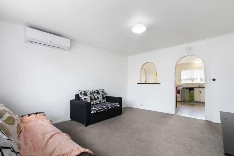 68 Sutton Crescent Papakura_4